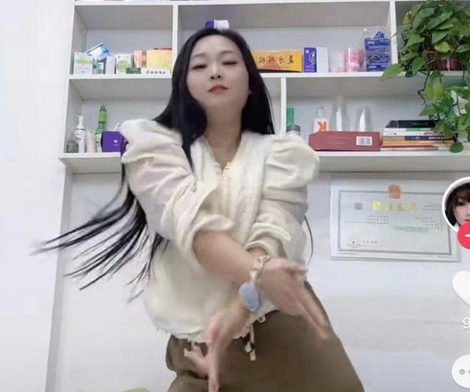 大美丽离世疑因整容抽脂儿子仅10岁米乐体育M6直播平台33岁女网红刘(图13)
