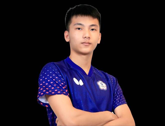 中国天才少年状态低迷决胜局4比11惨败m6米乐app2比3爆冷一轮游！21岁(图2)