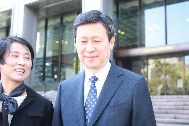 ”同一女星亲兄弟为财权内斗互撕韩国财阀家族丑闻：父子“共享(图2)