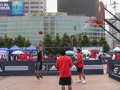 栏--街球挑战赛武汉赛区小记者专(图2)